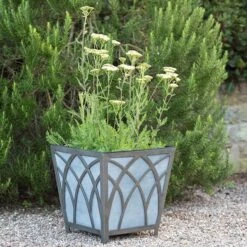 Houghton Metal Planter -Herbalife Shop pr2000034027 card2 lg